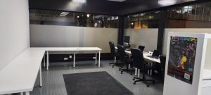 photo_5918076798153460902_y